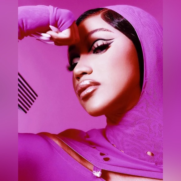 Poster Girl Pearl Bodysuit in Hot Pink - Picture 8 of 12